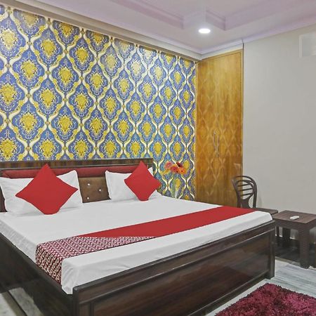 Super Hotel O Metro Inn Near Worlds Of Wonder Kālkāji Devi Extérieur photo
