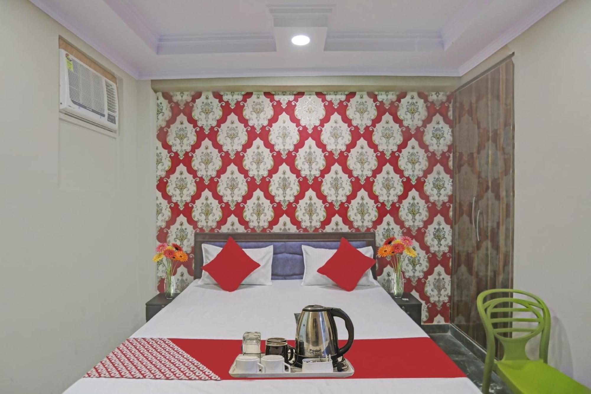 Super Hotel O Metro Inn Near Worlds Of Wonder Kālkāji Devi Extérieur photo